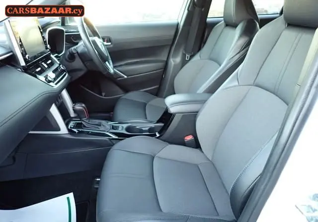 Toyota Corolla Cross - photo 3