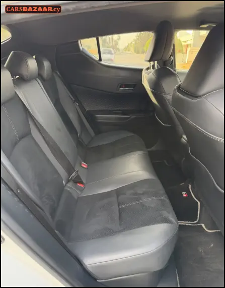 Toyota C-HR GR Sport - photo 8