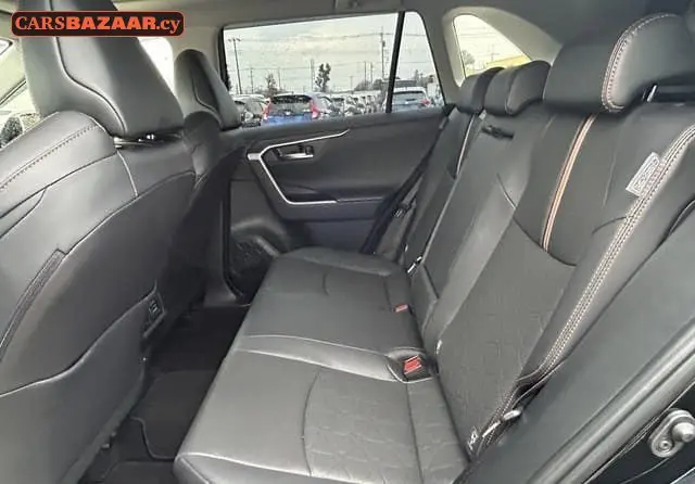 Toyota RAV4 Adventure  - photo 3