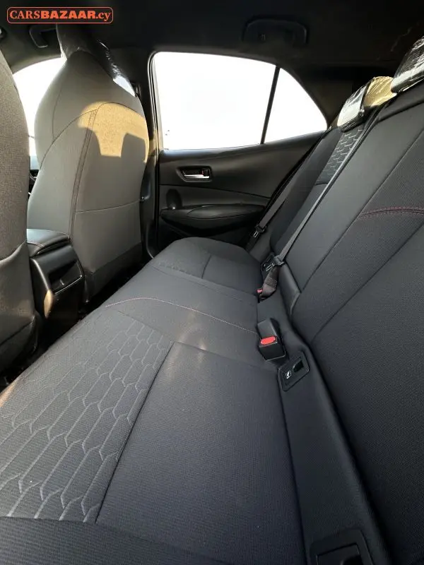 Toyota Corolla Sport - photo 11