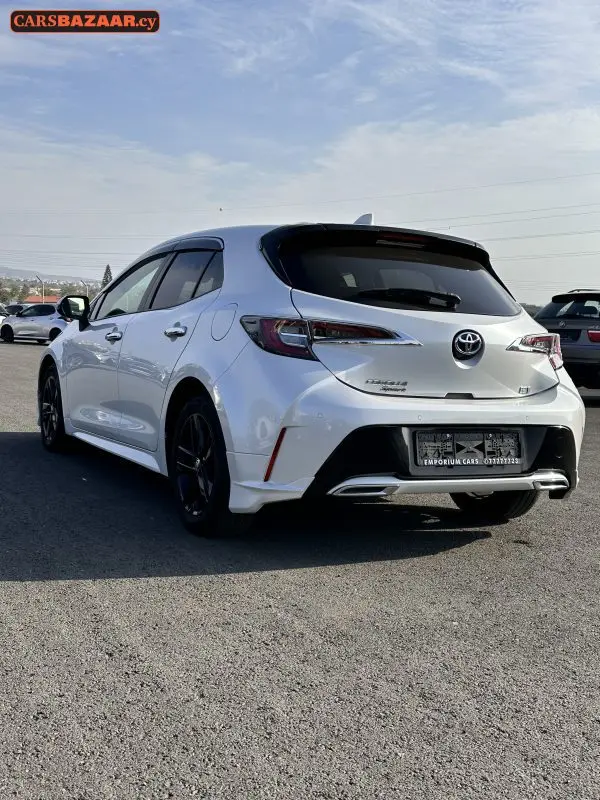 Toyota Corolla Sport - photo 3