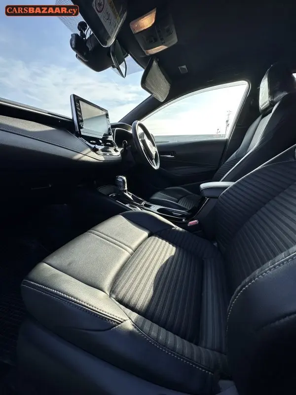 Toyota Corolla Sport - photo 8