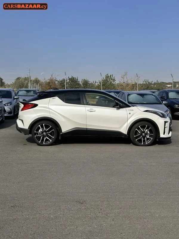 Toyota C-HR GR Sport - photo 9