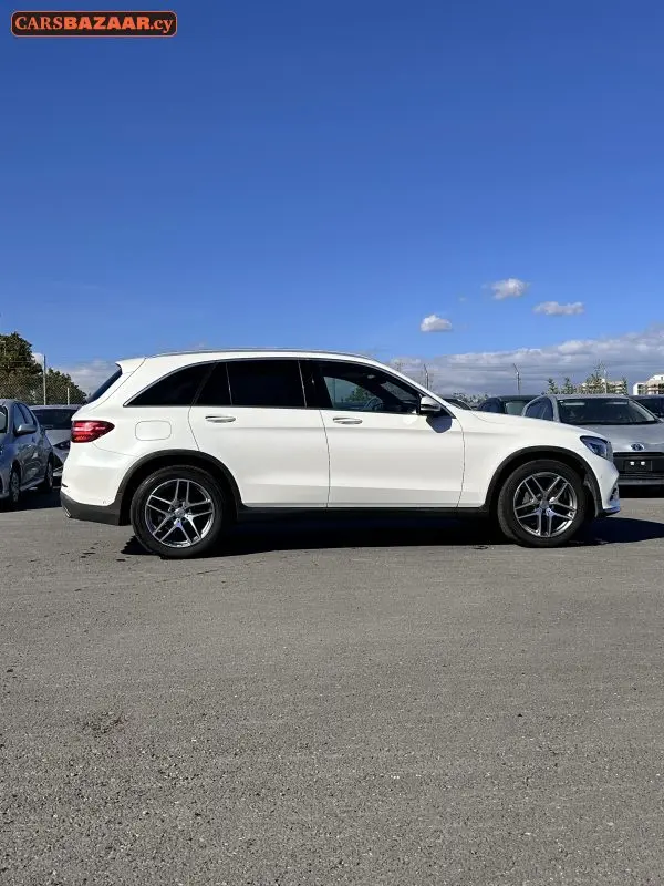 Mercedes-Benz GLC200 AMG Line	 - photo 3