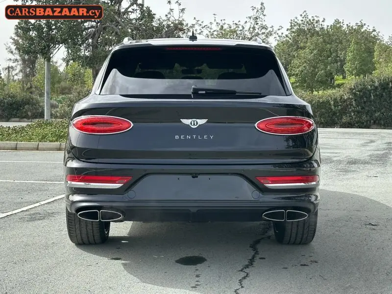 Bentley Bentayga  - photo 17