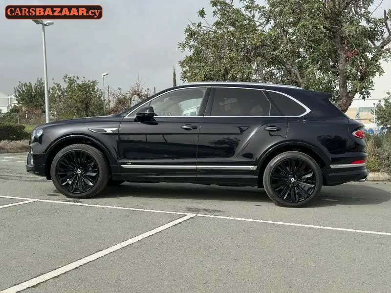 Bentley Bentayga  - photo 15