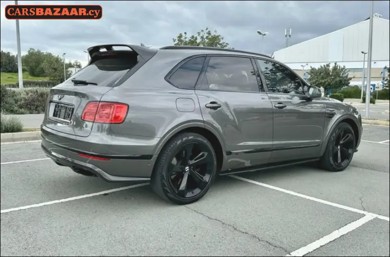 Bentley Bentayga  - photo 9