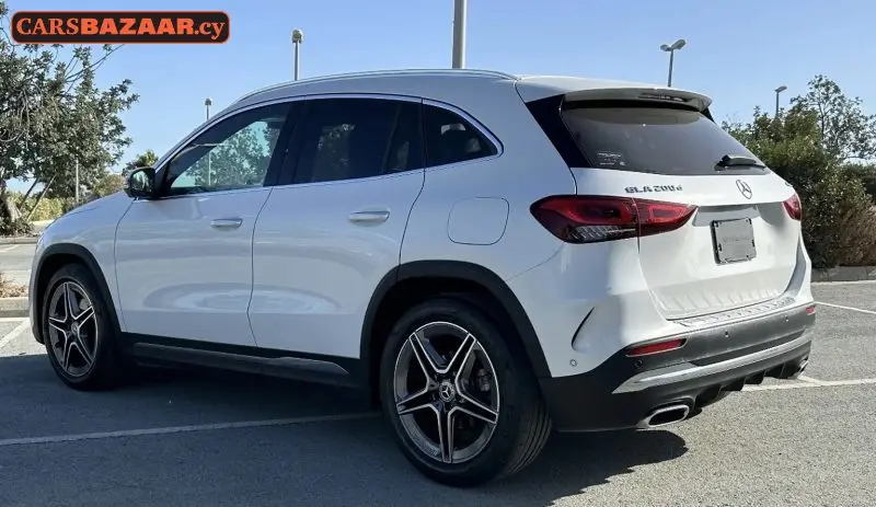 Mercedes-Benz GLA200d AMG Line  - photo 9