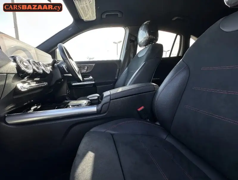 Mercedes-Benz GLA200d AMG Line  - photo 5
