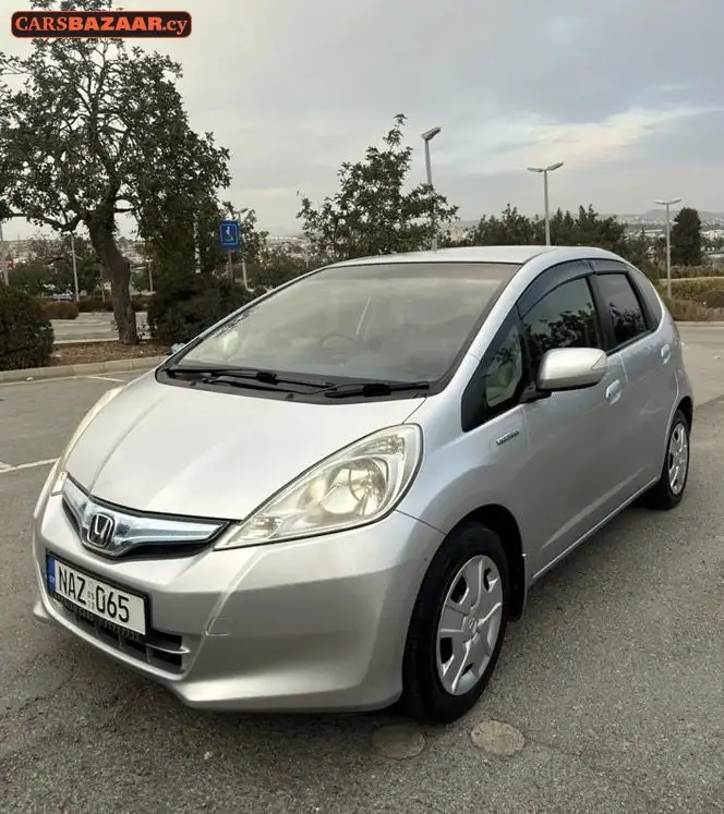 Honda FIT  - photo 4