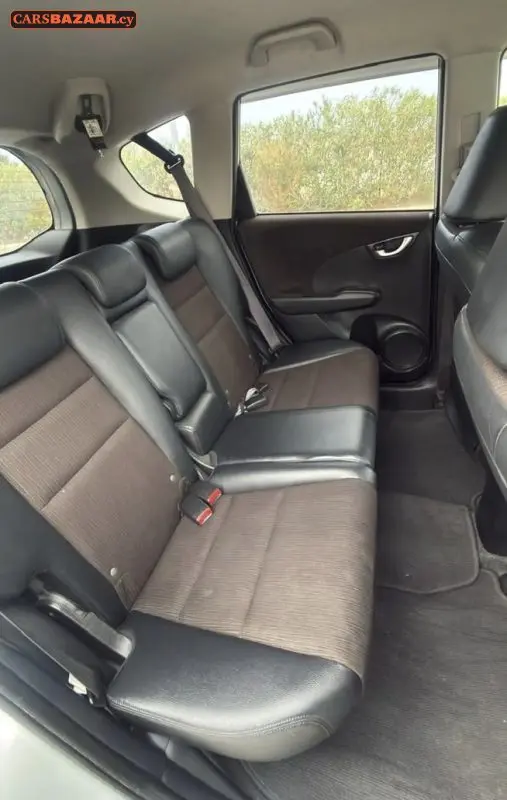 Honda FIT  - photo 3
