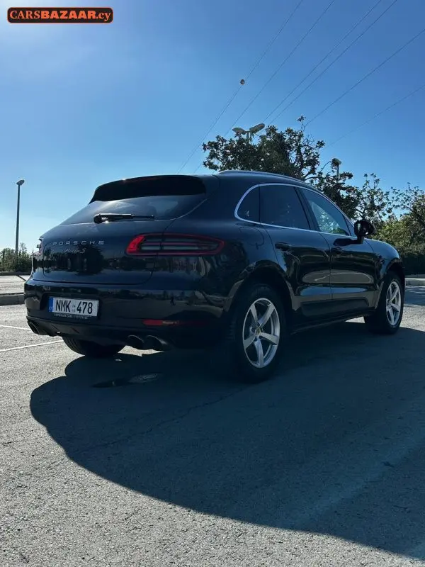 Porsche MACAN S - photo 12