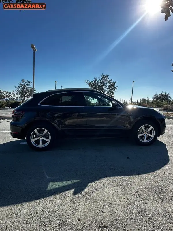 Porsche MACAN S - photo 11