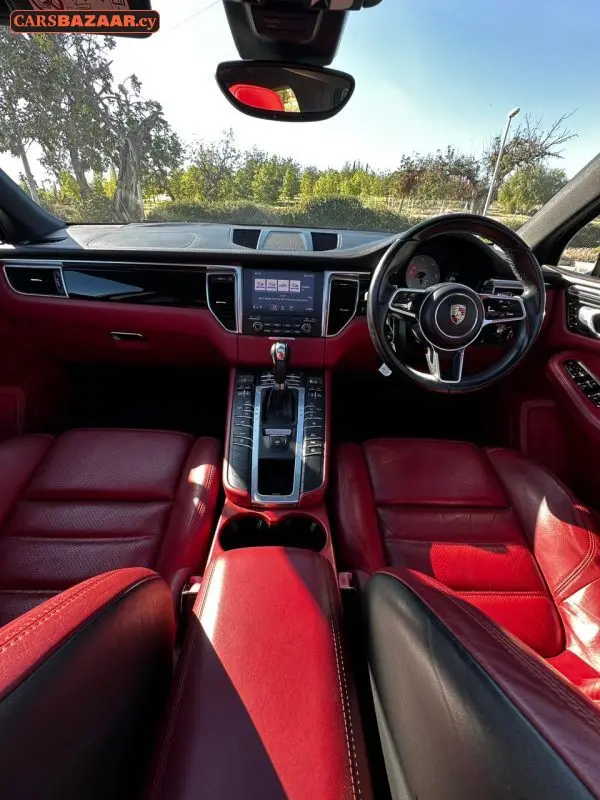 Porsche MACAN S - photo 6