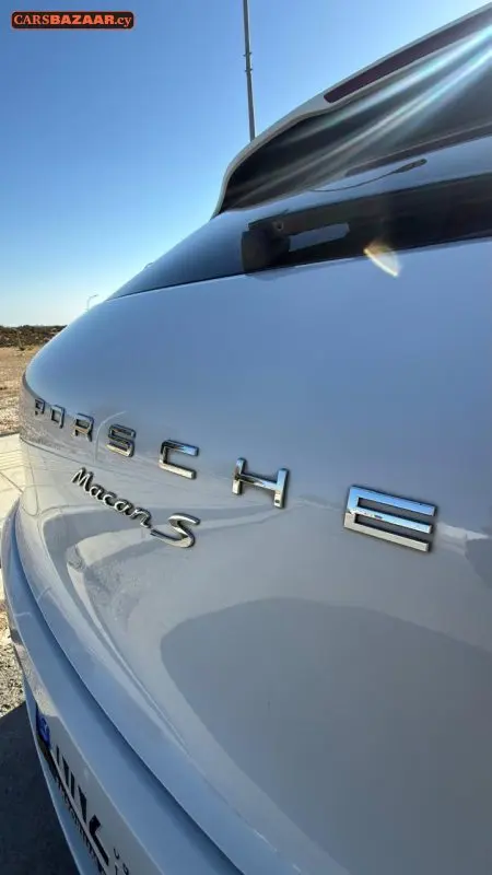 Porsche MACAN S - photo 6