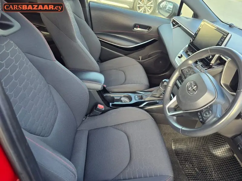 Toyota Corolla Sport - photo 4