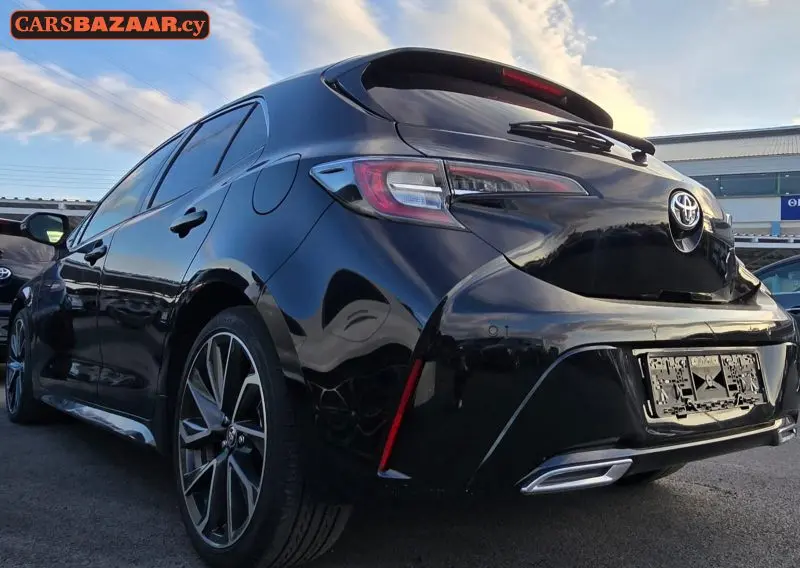 Toyota Corolla Sport - photo 4