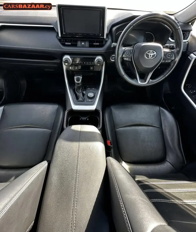 Toyota RAV4 - photo 5