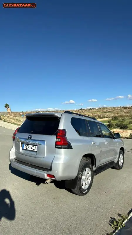 Toyota Land Cruiser Prado - photo 4