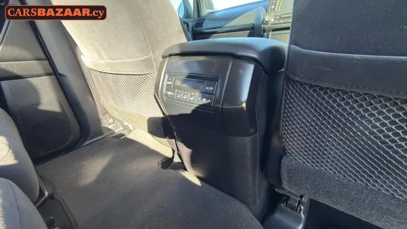 Toyota Land Cruiser Prado - photo 8