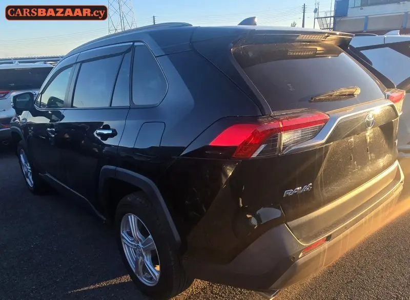 Toyota RAV4 - photo 4