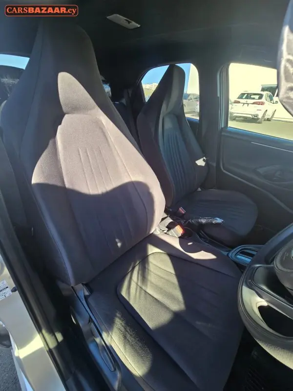 Toyota Yaris  - photo 3