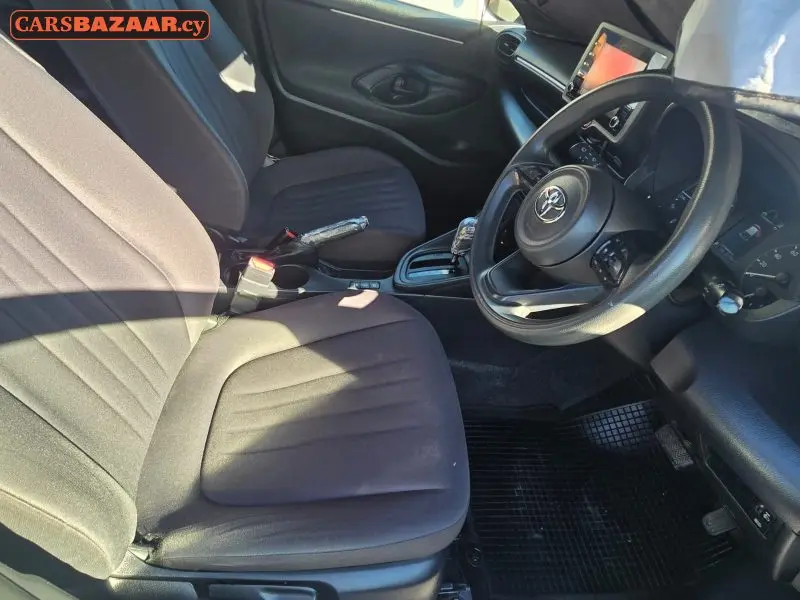 Toyota Yaris  - photo 3