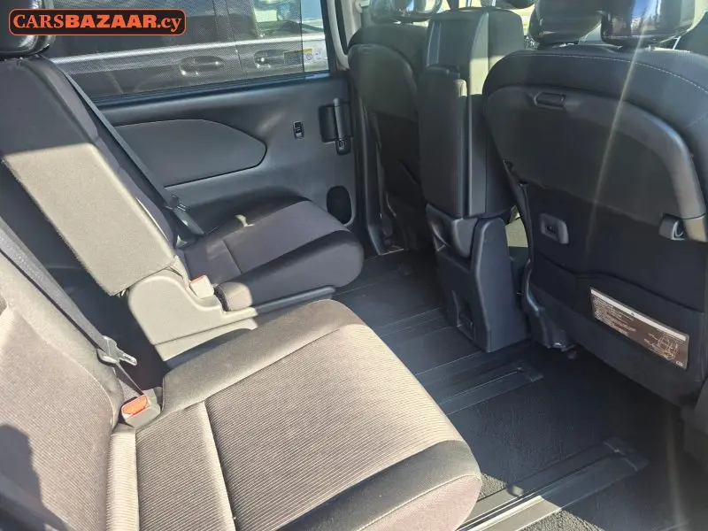 Nissan SERENA HIGHWAY STAR - photo 4