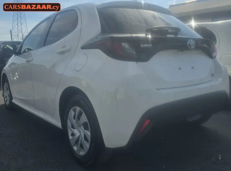 Toyota Yaris  - photo 4
