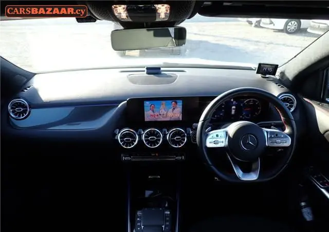 Mercedes-Benz GLA200d AMG Line  - photo 2