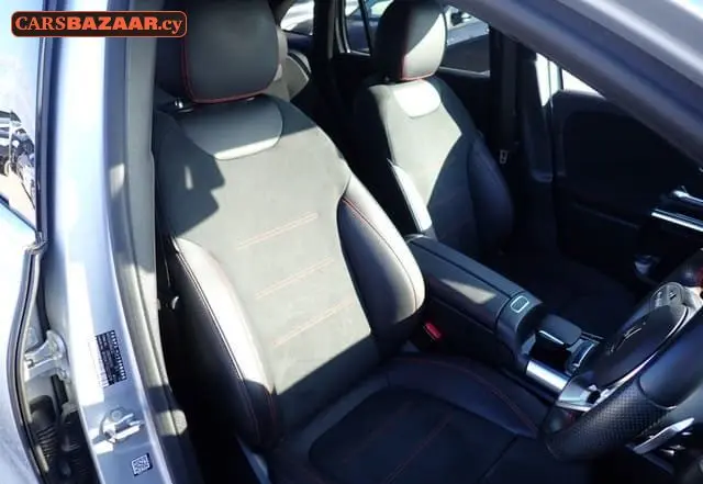 Mercedes-Benz GLA200d AMG Line  - photo 6