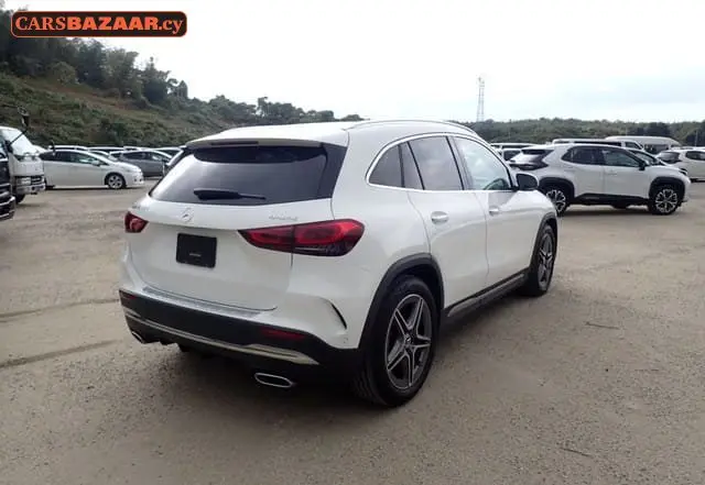 Mercedes-Benz GLA200d AMG Line  - photo 9