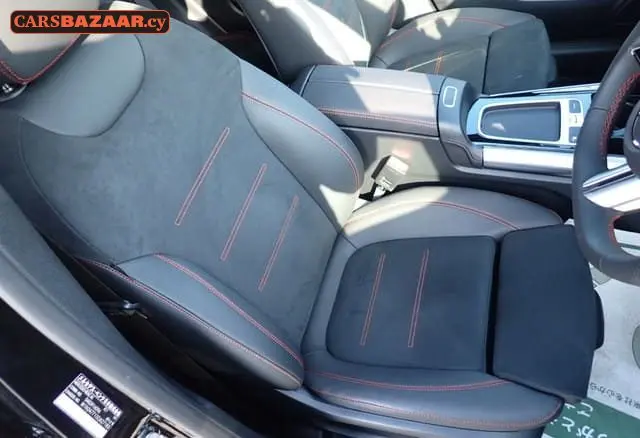 Mercedes-Benz GLA200d AMG Line  - photo 4