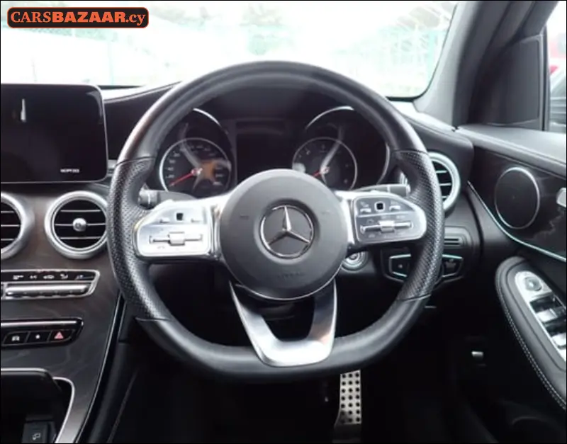 Mercedes-Benz GLC220d AMG Line - photo 2