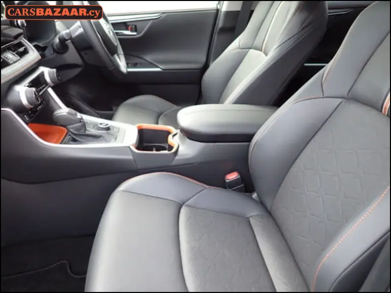 Toyota RAV4 Adventure  - photo 6