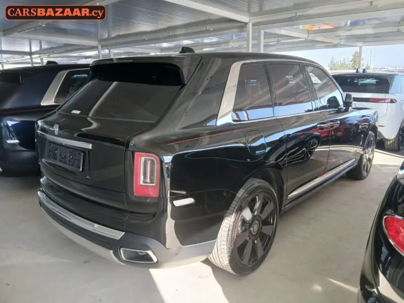 Rolls Royce  Cullinan - photo 13