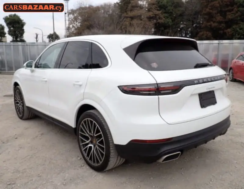 Porsche Cayenne  - photo 2
