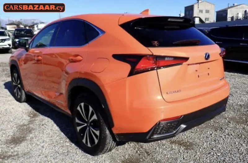 Lexus NX 300H  - photo 2