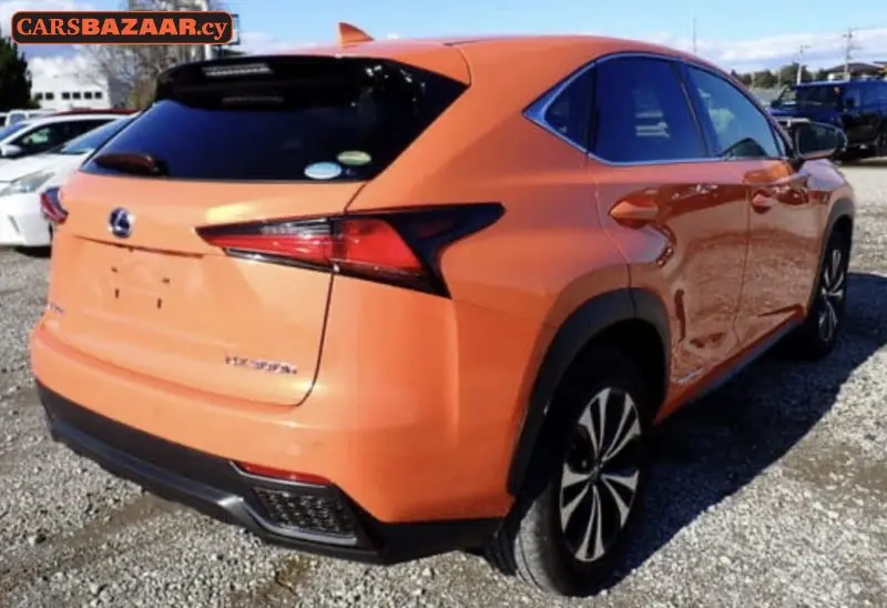 Lexus NX 300H  - photo 4