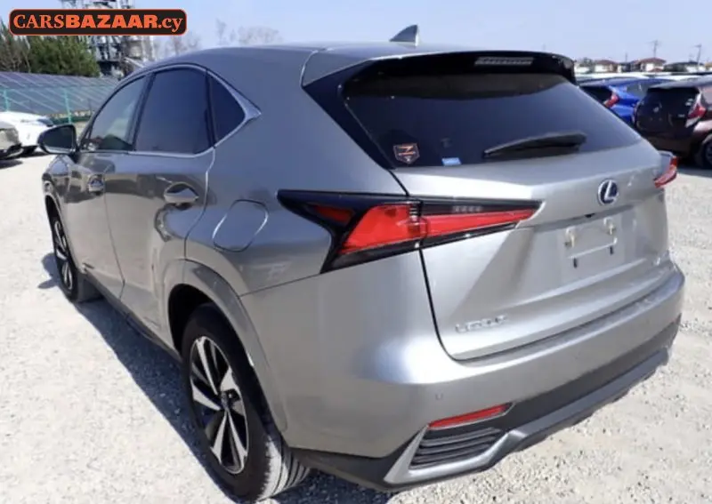Lexus NX 300H  - photo 2
