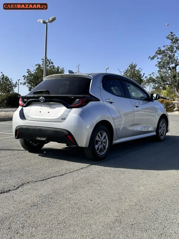 Toyota Yaris  - photo 7