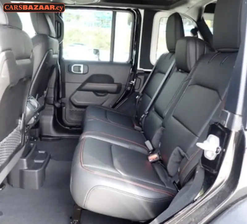 Jeep Wrangler Rubicon  - photo 4