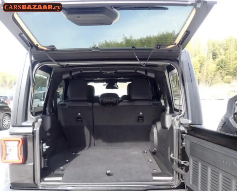 Jeep Wrangler Rubicon  - photo 3