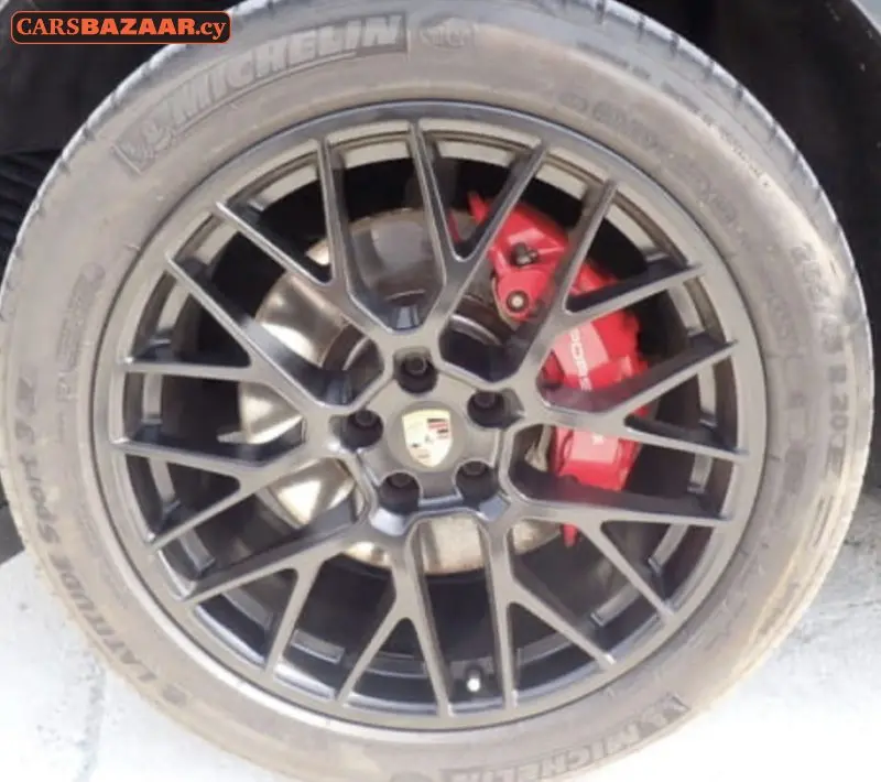 Porsche MACAN GTS - photo 9