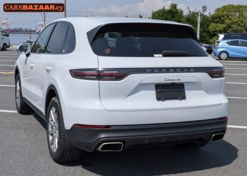 Porsche Cayenne  - photo 3