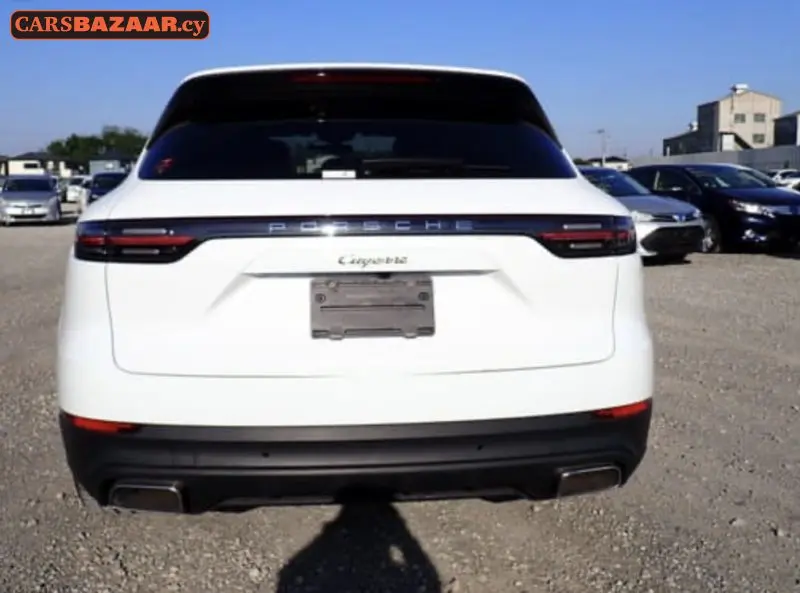 Porsche Cayenne  - photo 2