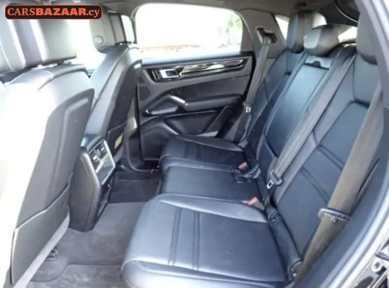 Porsche Cayenne  - photo 8