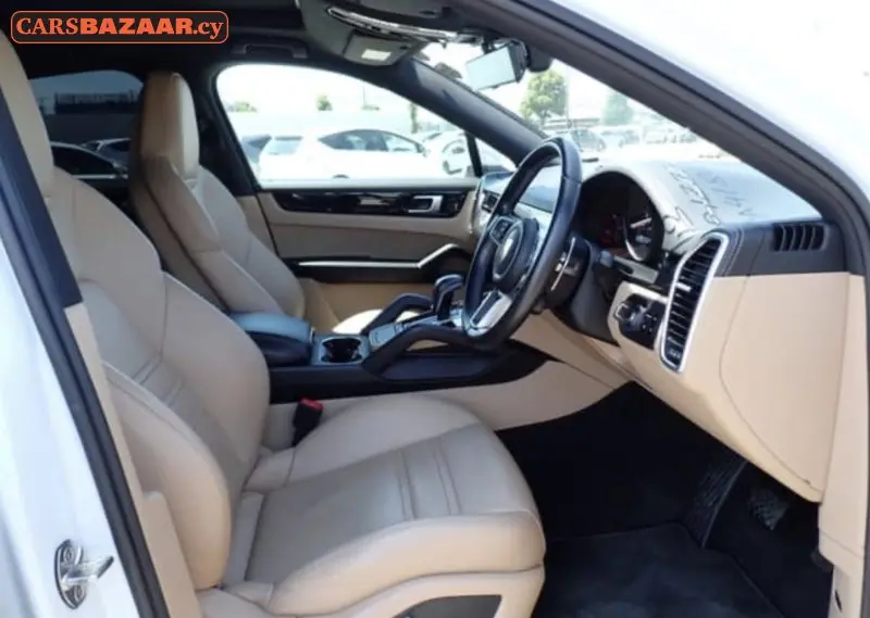 Porsche Cayenne  - photo 5