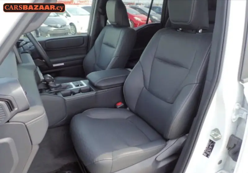 Toyota LAND CRUISER VX - photo 5