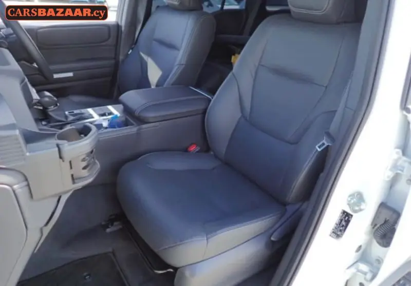 Toyota LAND CRUISER VX - photo 4